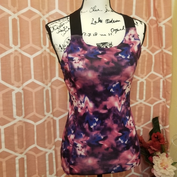 🧧Perfect Champion Razorback Top🎊(COPY) - Picture 7 of 9